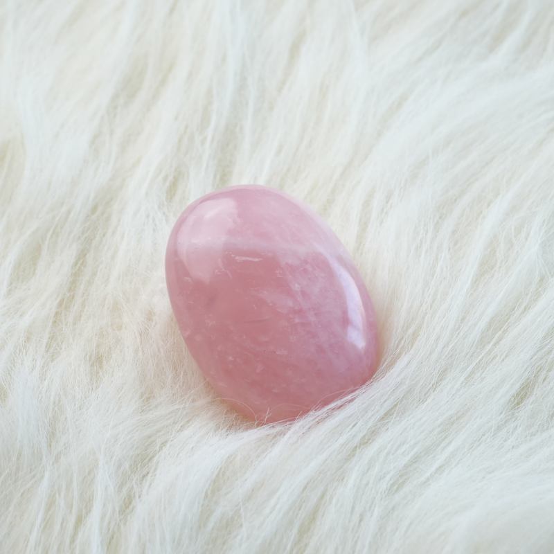 Rose Quartz Oval – View 2