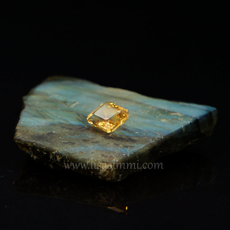 Citrine (Sunela) Gemstone