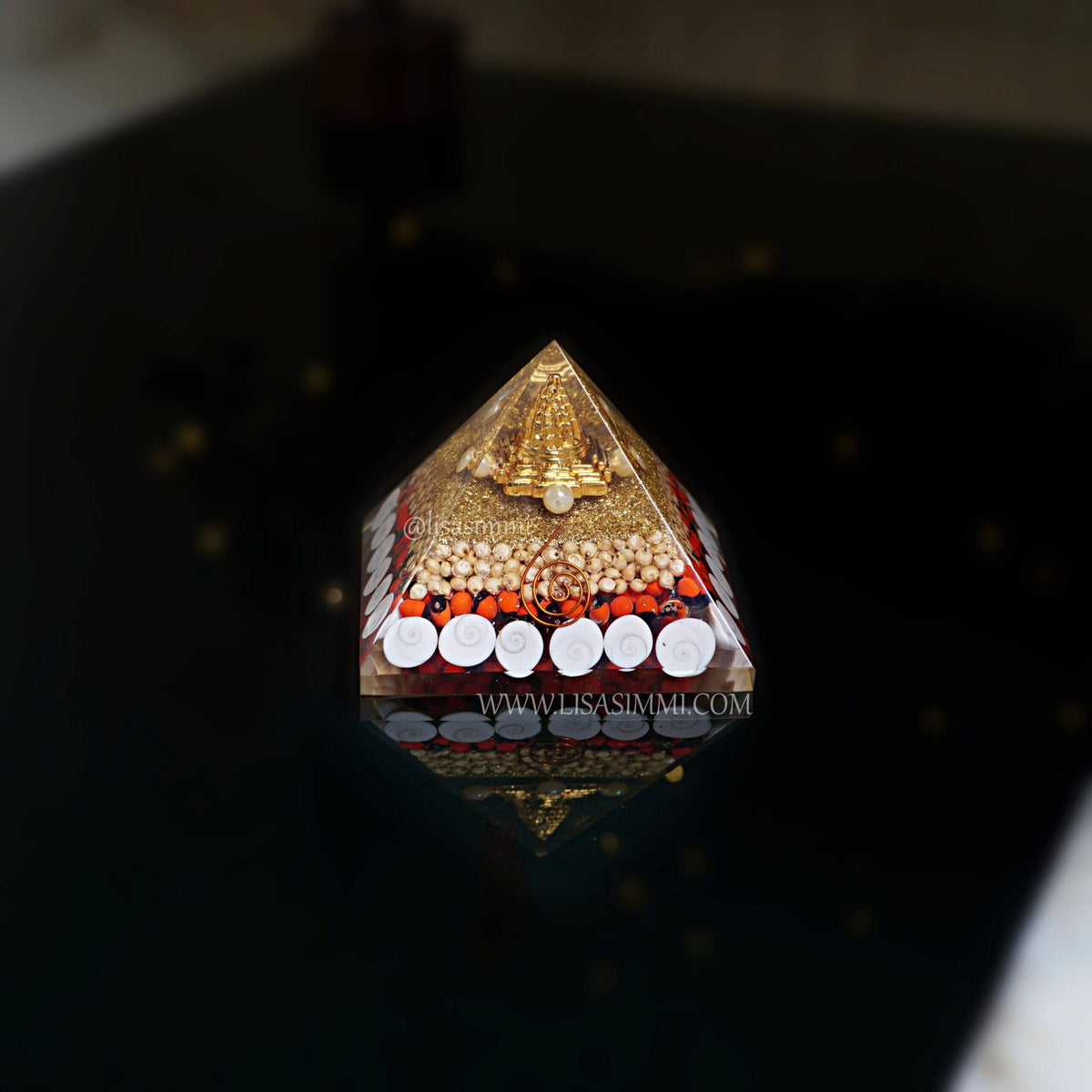 Shree Yantra Gomti Chakra Orgonite Pyramid – View 2