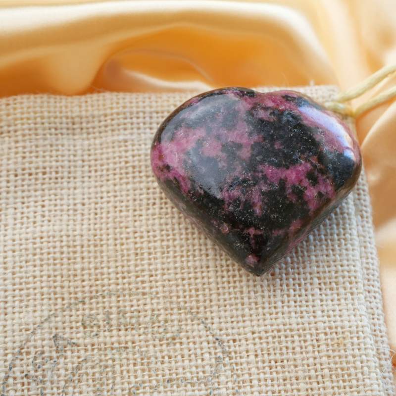 Rhodonite Heart – View 2